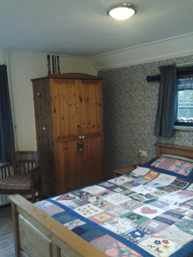 Bed & Breakfast “ Gastvrij Onthaal “ Een-West Zewnętrze zdjęcie