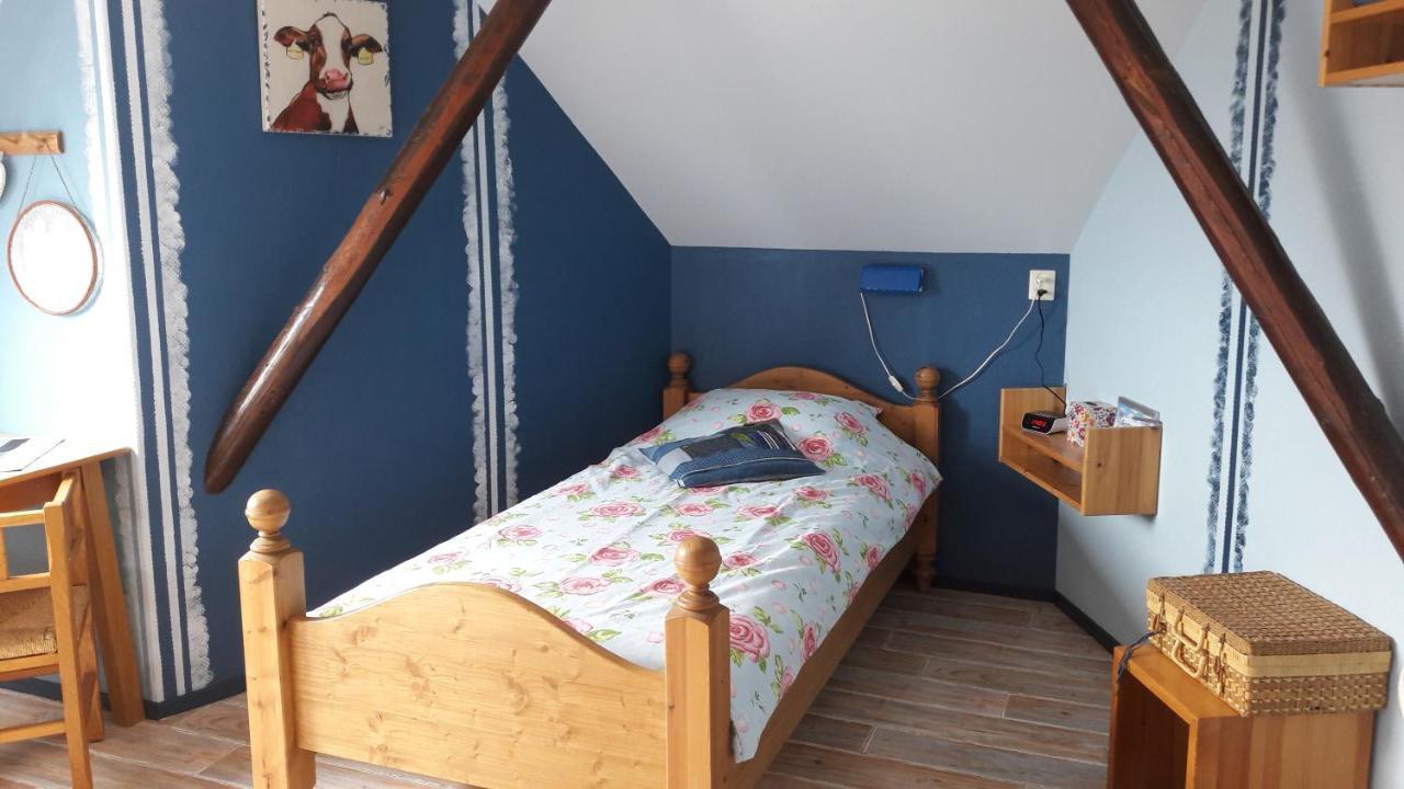 Bed & Breakfast “ Gastvrij Onthaal “ Een-West Zewnętrze zdjęcie