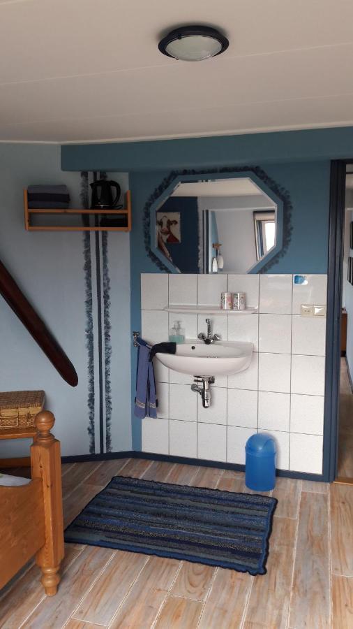 Bed & Breakfast “ Gastvrij Onthaal “ Een-West Zewnętrze zdjęcie